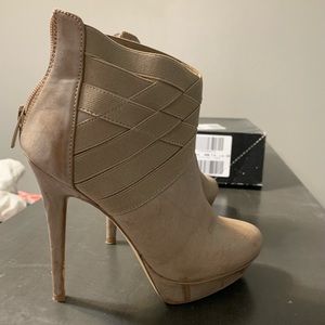 Colin Stuart Btie elastic trim